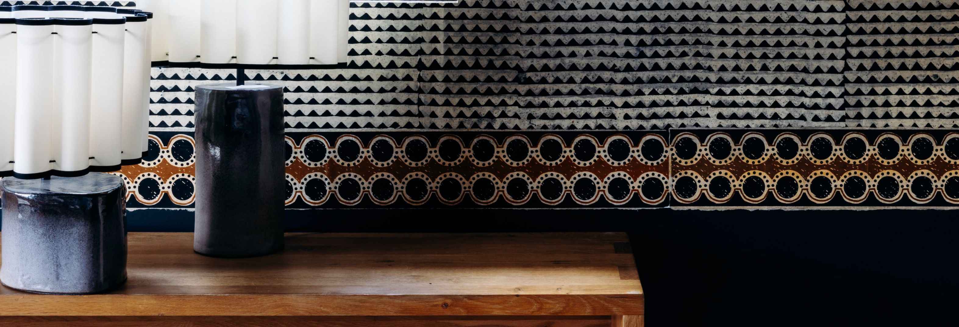 Sur le mur - Le Monde Sauvage