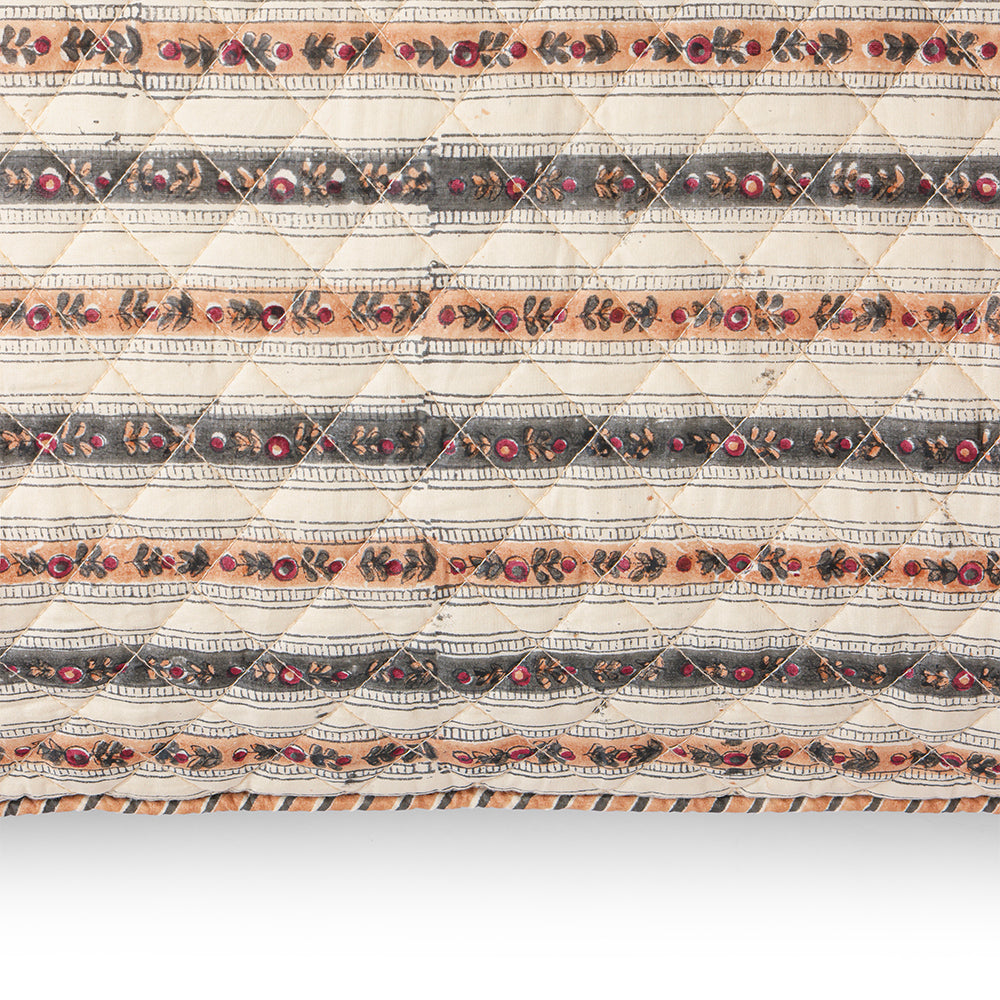 Coussin Ayano Catane | Le Monde Sauvage
