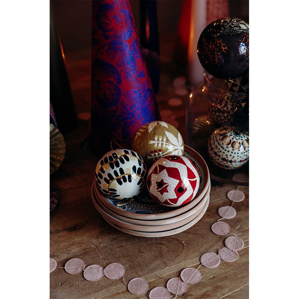 Set of three decorative baubles: Octopus