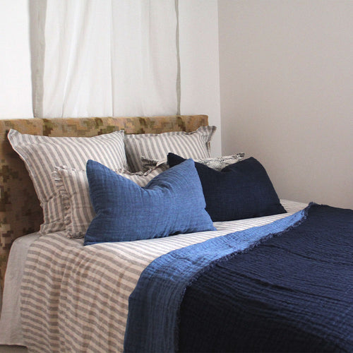 Waffled linen throw in Tokyo