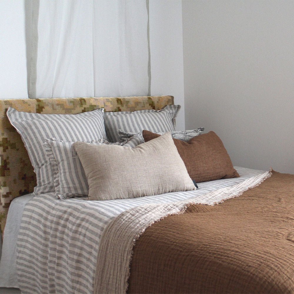 Coussin en lin gaufré Cuir light - Le Monde Sauvage
