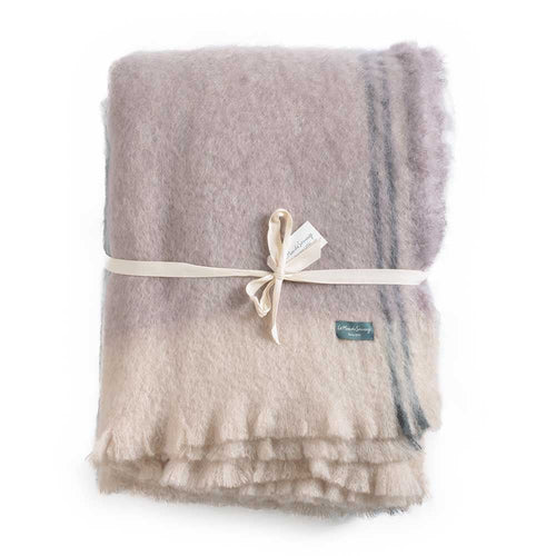Aodha throw in Boston