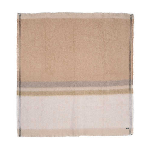 Aodha throw in Namib