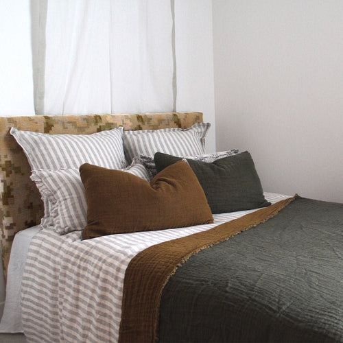 Waffled linen throw in Owaka