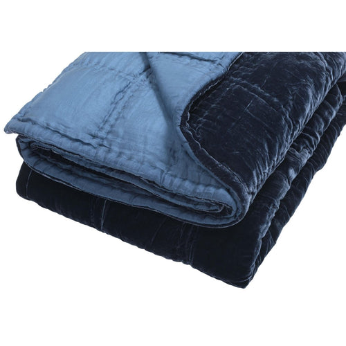 Goa by night quilt in Bleu nuit